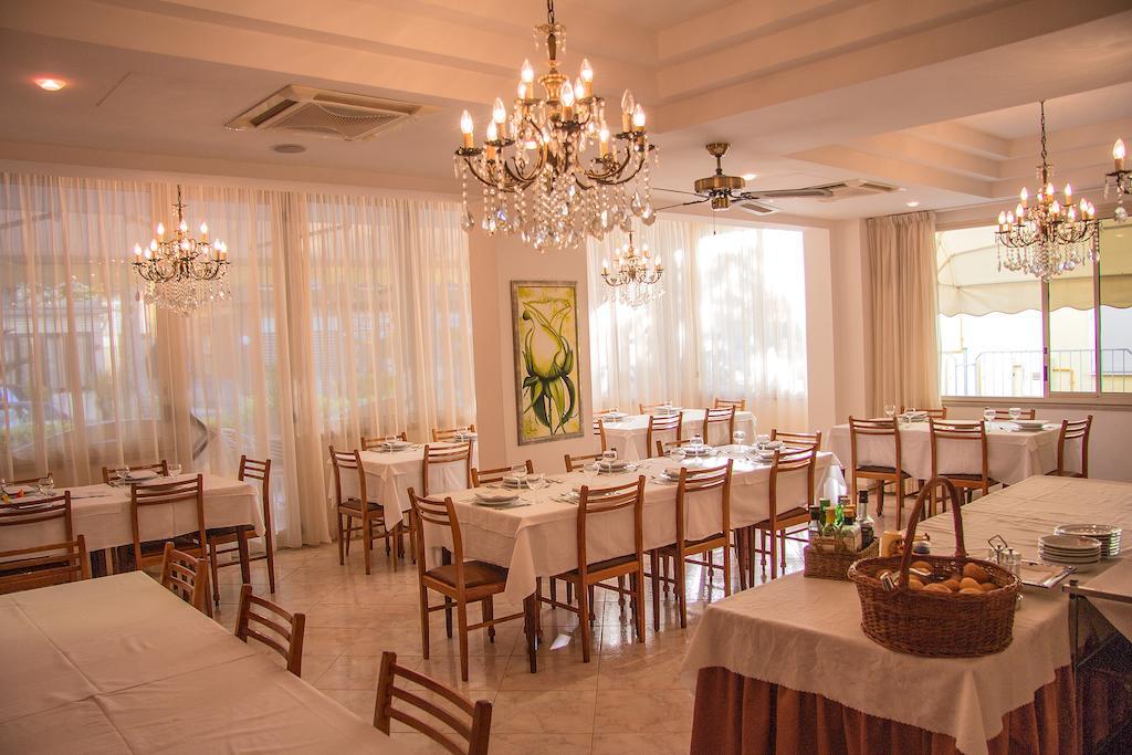 Casa Portofino Rooms&Breakfast เชเซนาติโก ภายนอก รูปภาพ