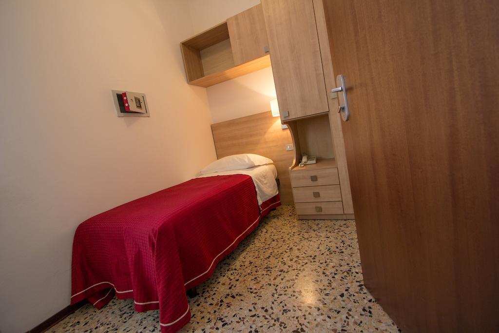 Casa Portofino Rooms&Breakfast เชเซนาติโก ห้อง รูปภาพ