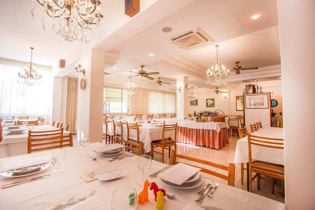 Casa Portofino Rooms&Breakfast เชเซนาติโก ภายนอก รูปภาพ